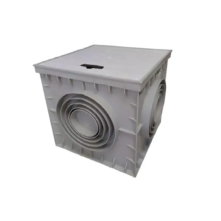 PLASTIC SACHT WITH LID AND HANDLE